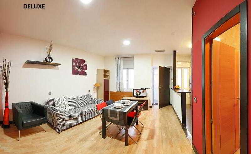 Apartamentos El Tiempo Madrid Eksteriør billede