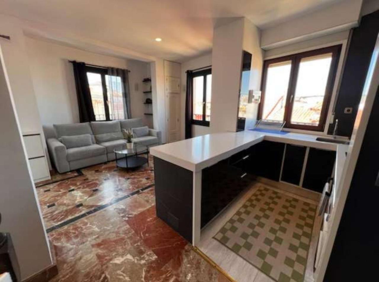 Apartamentos El Tiempo Madrid Eksteriør billede
